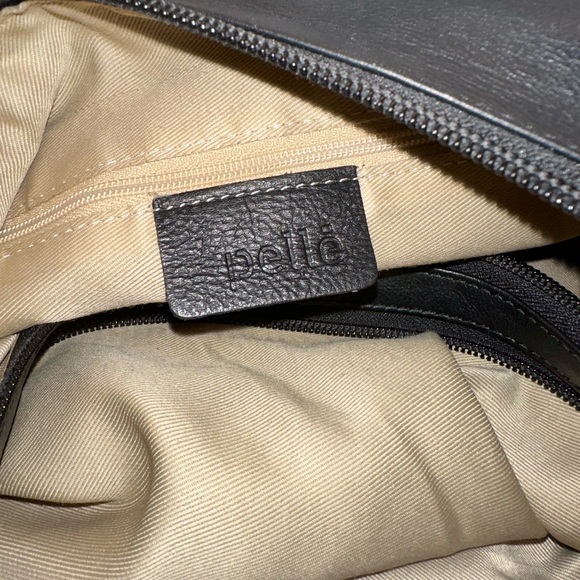 Pelle Pelle Black Leather Shoulder Bag - Picture 5 of 5